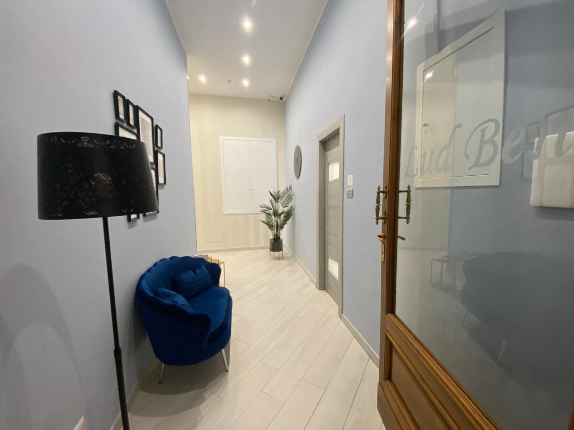 Hotel Ludben Dante à Naples Extérieur photo
