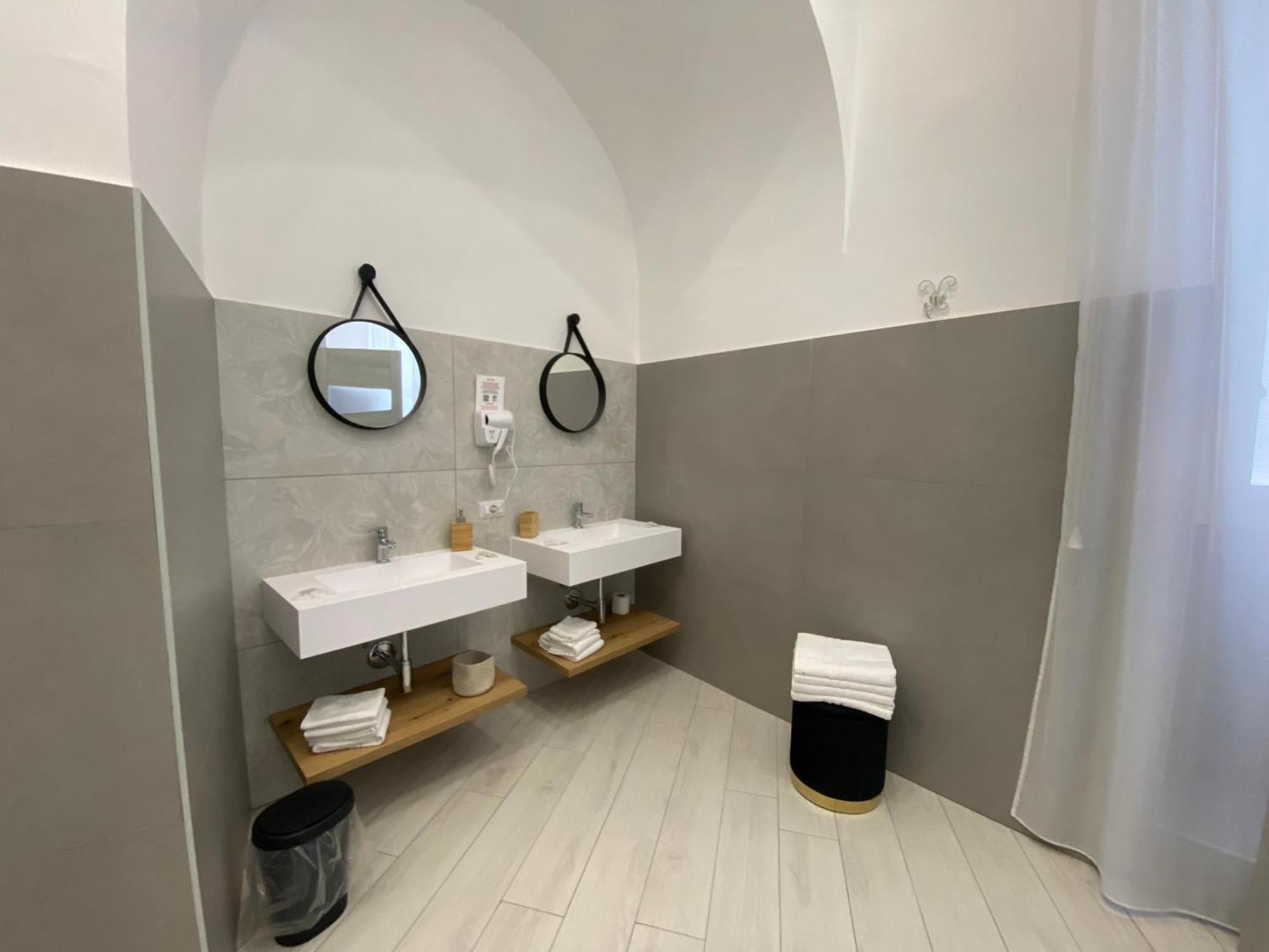 Hotel Ludben Dante à Naples Extérieur photo