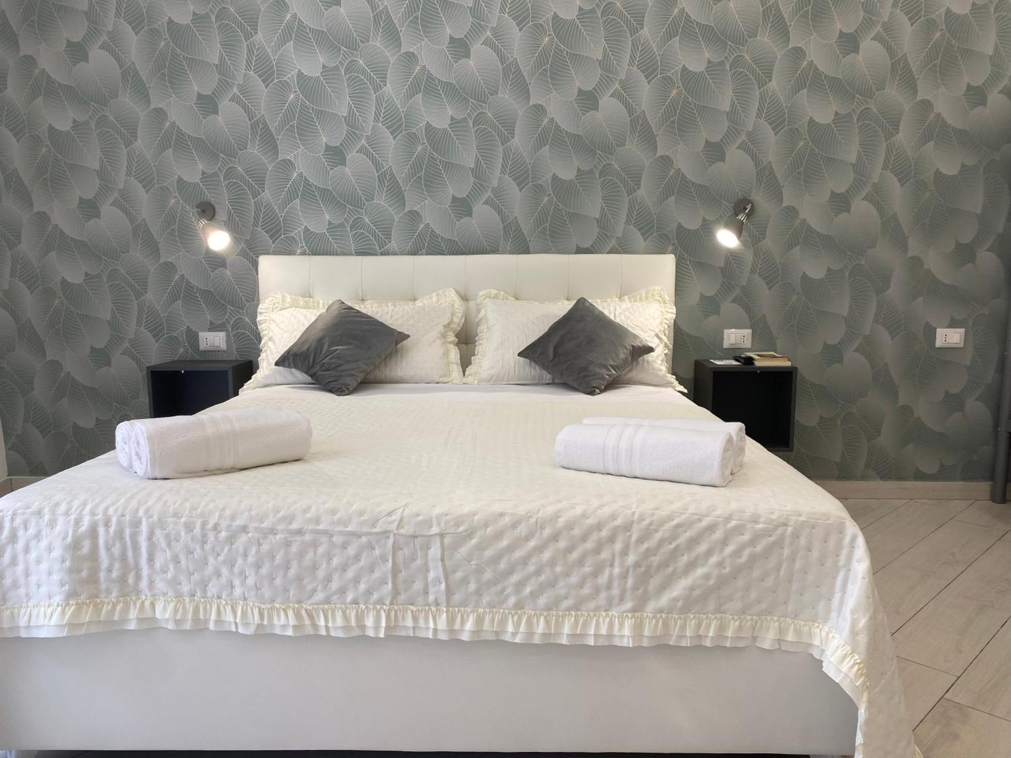 Hotel Ludben Dante à Naples Extérieur photo