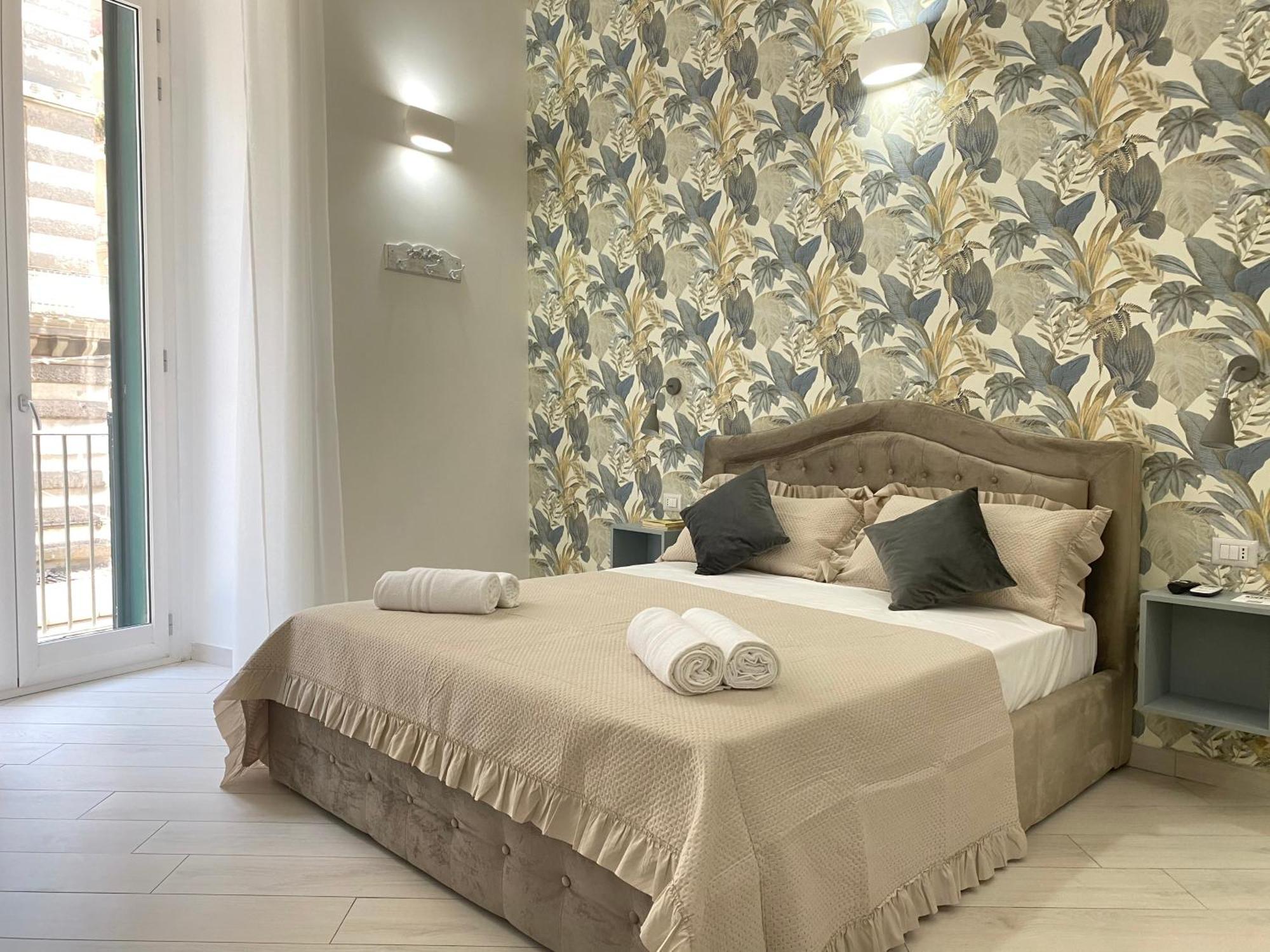 Hotel Ludben Dante à Naples Extérieur photo