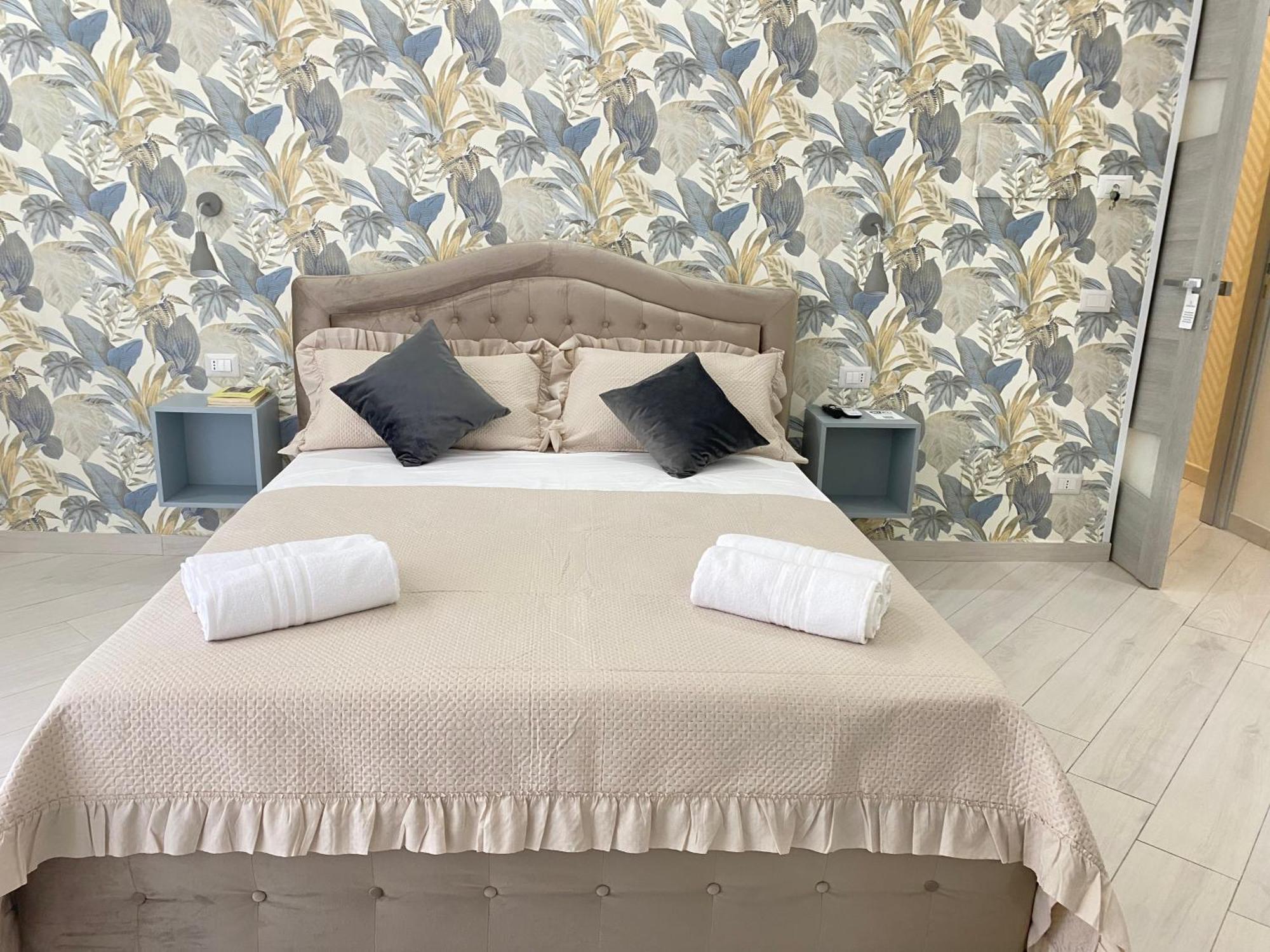 Hotel Ludben Dante à Naples Extérieur photo